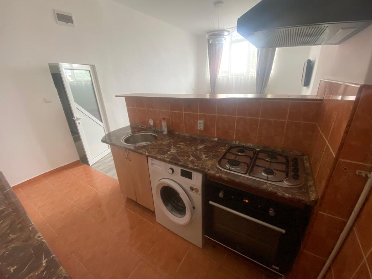 Neva Apartments Fagaras Bagian luar foto