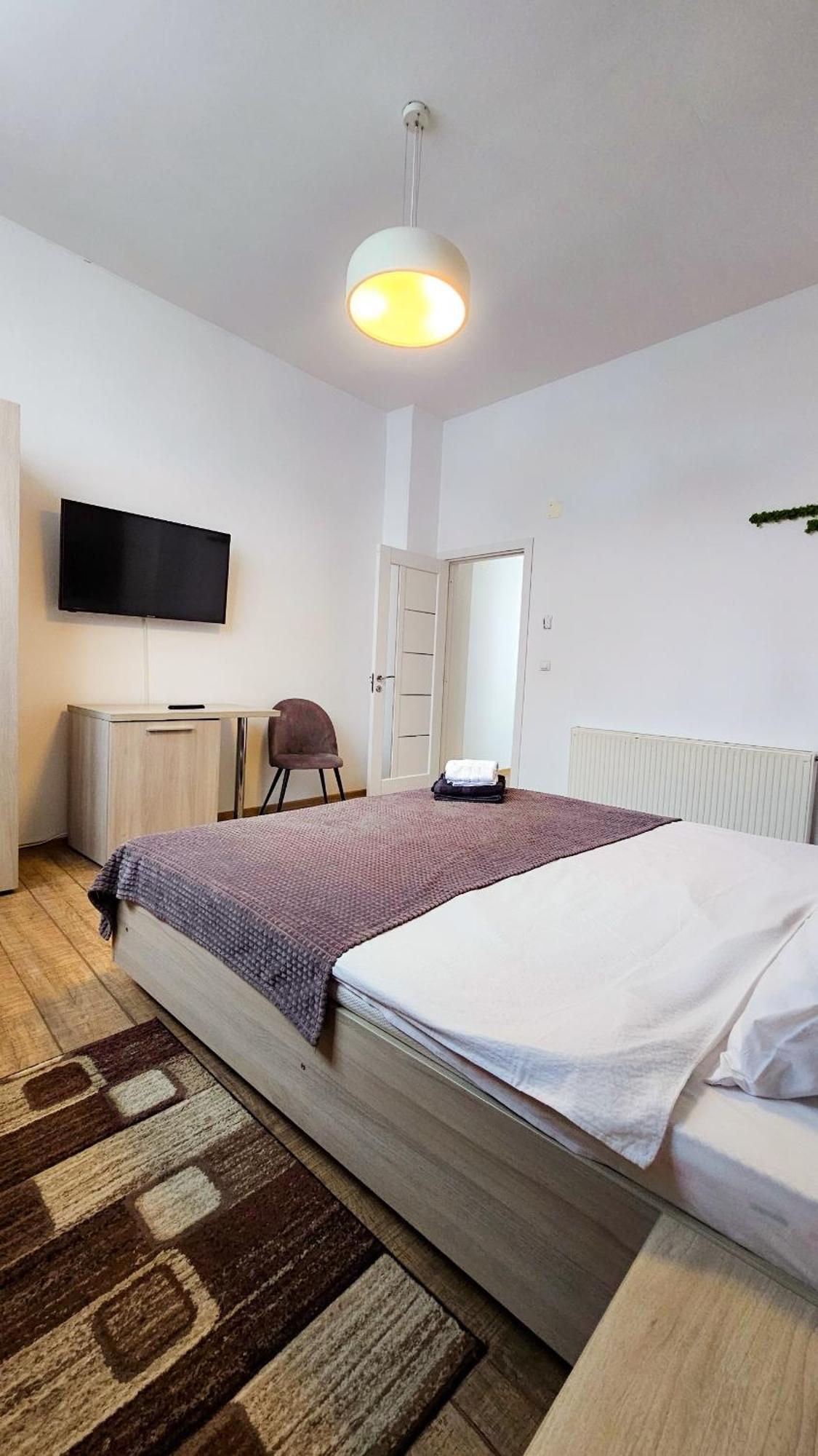Neva Apartments Fagaras Bagian luar foto