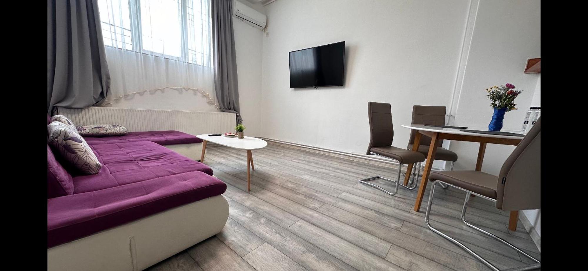Neva Apartments Fagaras Bagian luar foto